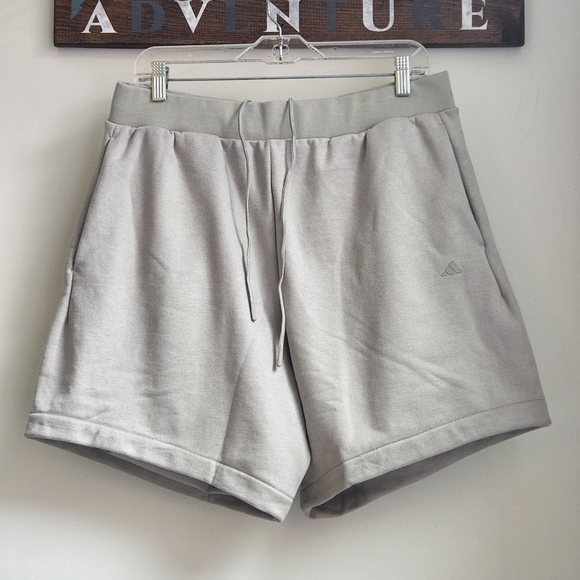 Adidas Perfomance Basketball Saude Shorts Sésamo Grey Size